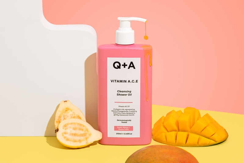 Вітамінізована олія для душу Q+A Vitamin A.C.E Cleansing Shower Oil, 250 мл 5467877778 фото