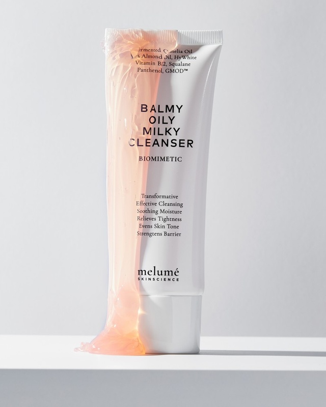 Освітлюючий зволожувальний бальзам для очищення шкіри Melume Balmy Oily Milky Cleanser, 125 мл 67890111 фото